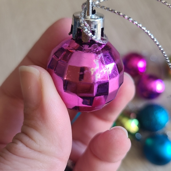 Set of 12 mini ornaments - Picture 4 of 5